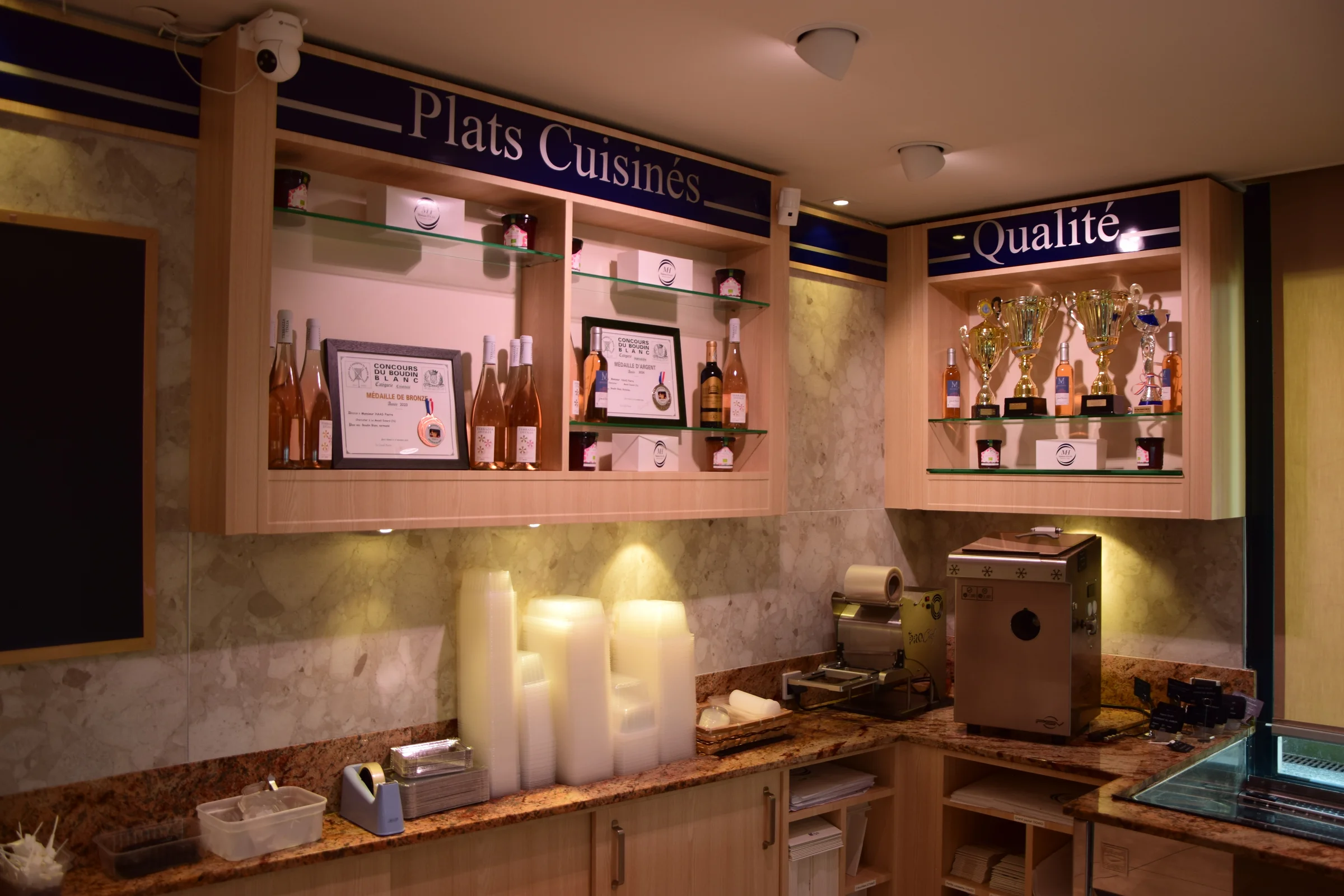 Après : BOUCHERIE MESNIL ESNARD - Après 2